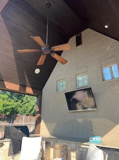 Clean Slaight Painting gallery image 2