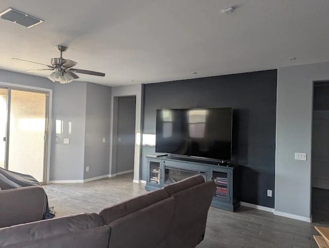 Extra Mile Painting Company gallery image 3