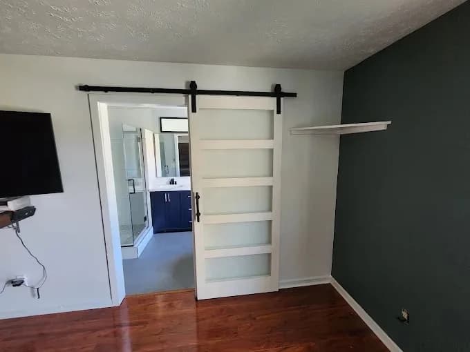 J&R Painting Remodeling LLC gallery image 1