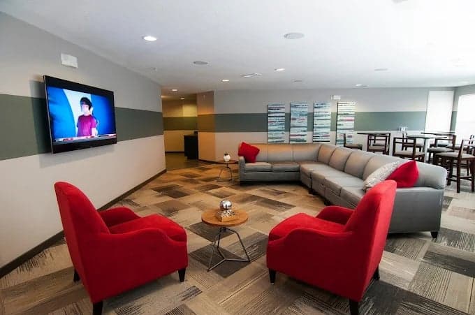 Regal Custom Painting Inc gallery image 3