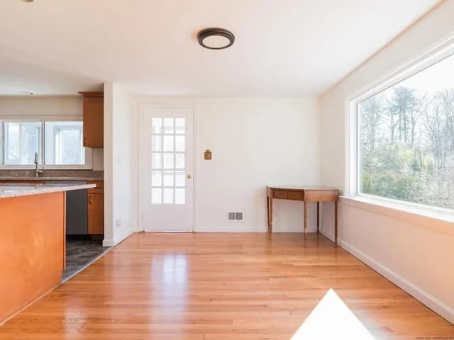 White Chooz Painters logo with blue background placeholder for paintig company logos