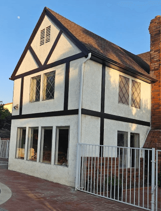 White Chooz Painters logo with blue background placeholder for paintig company logos