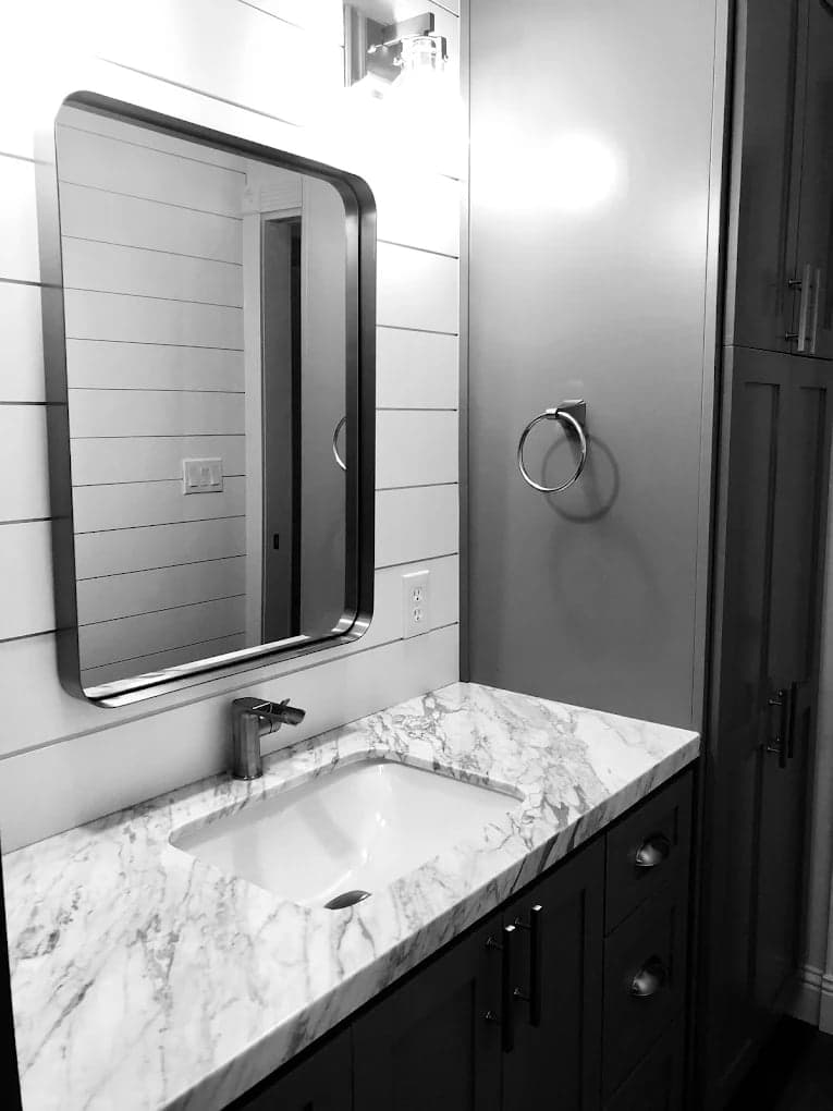 We Paint & Renovate Inc gallery image 2