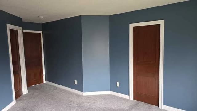 White Chooz Painters logo with blue background placeholder for paintig company logos