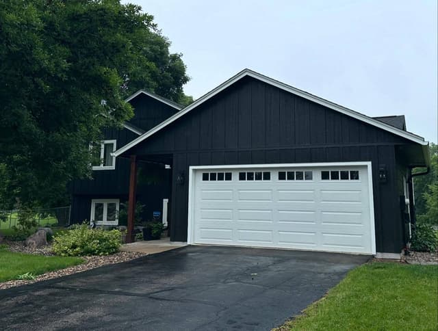 White Chooz Painters logo with blue background placeholder for paintig company logos