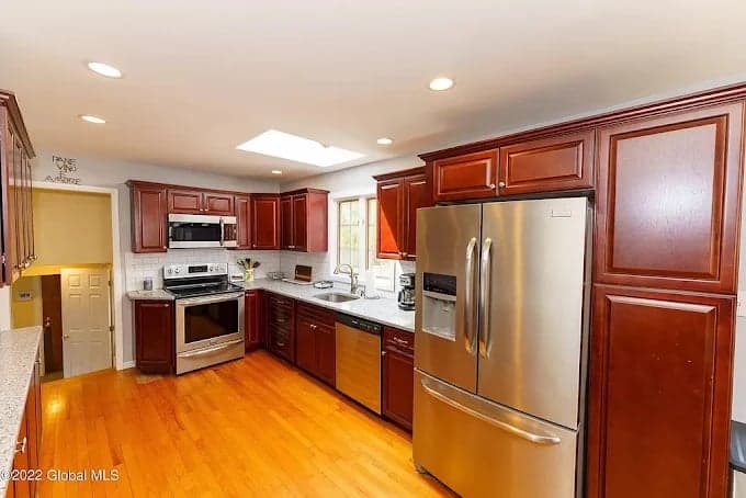 Fridholm Painting gallery image 3