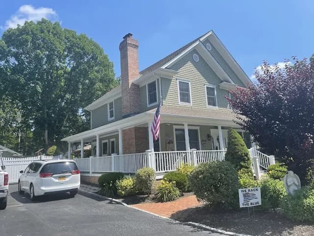 White Chooz Painters logo with blue background placeholder for paintig company logos