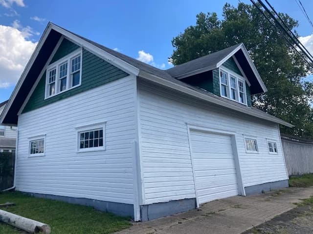 White Chooz Painters logo with blue background placeholder for paintig company logos