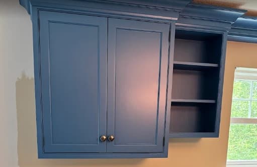 White Chooz Painters logo with blue background placeholder for paintig company logos