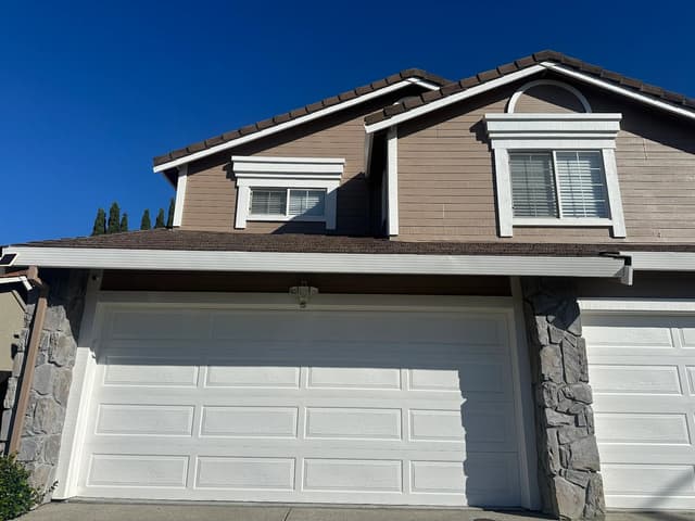 White Chooz Painters logo with blue background placeholder for paintig company logos