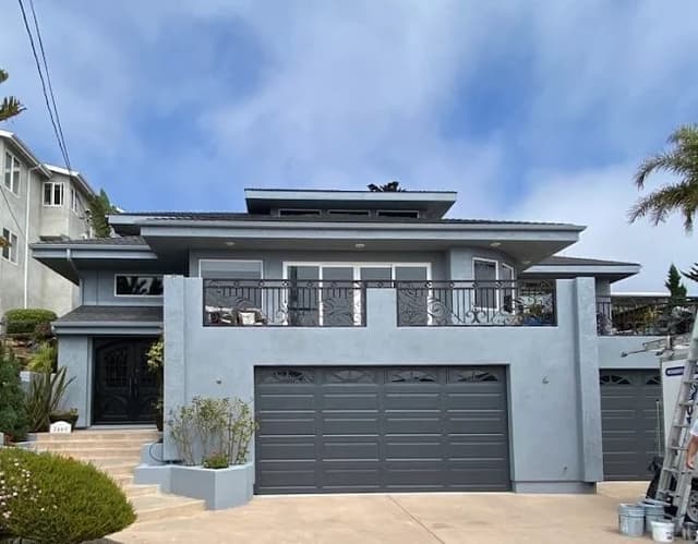 White Chooz Painters logo with blue background placeholder for paintig company logos