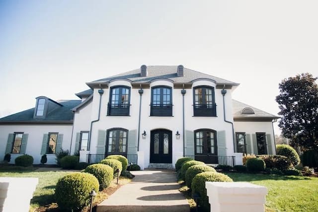 White Chooz Painters logo with blue background placeholder for paintig company logos