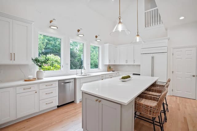 White Chooz Painters logo with blue background placeholder for paintig company logos