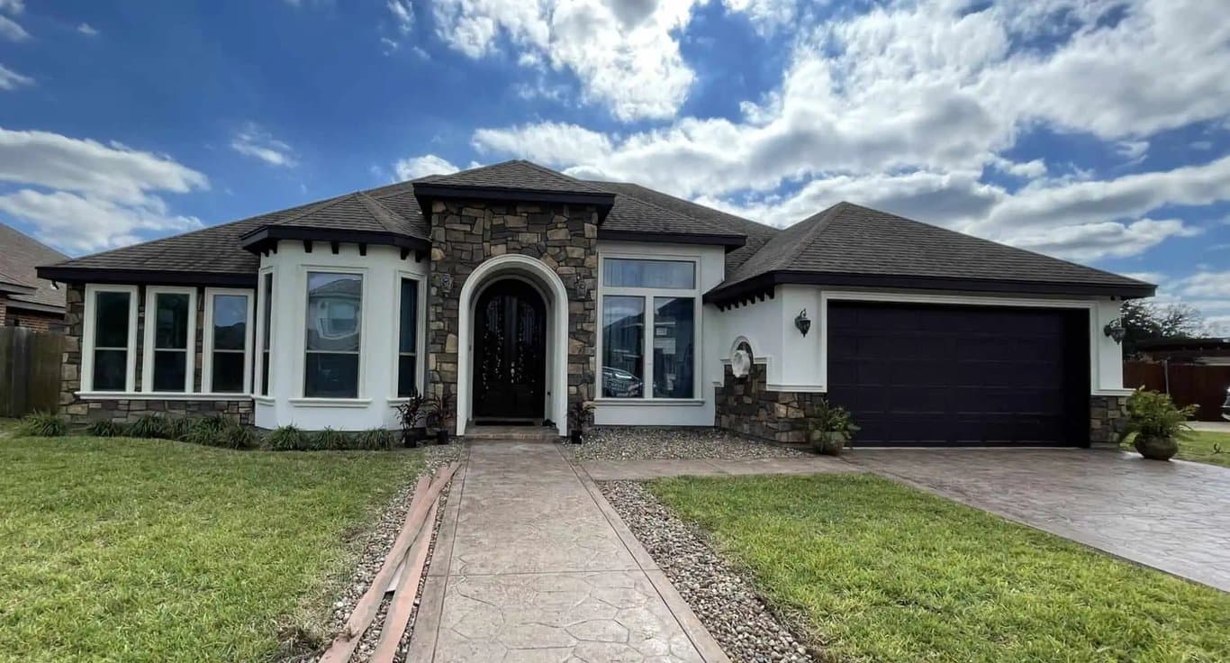 Armored Painting gallery image 4