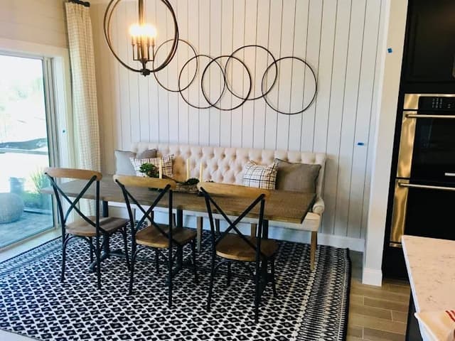 White Chooz Painters logo with blue background placeholder for paintig company logos