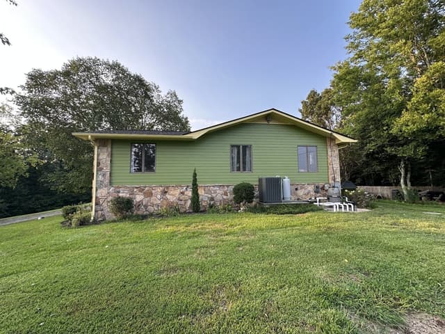 White Chooz Painters logo with blue background placeholder for paintig company logos