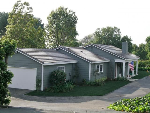 White Chooz Painters logo with blue background placeholder for paintig company logos