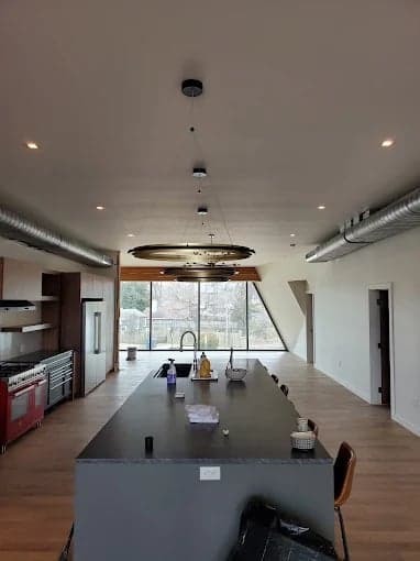 StraightLine Paint & Remodeling gallery image