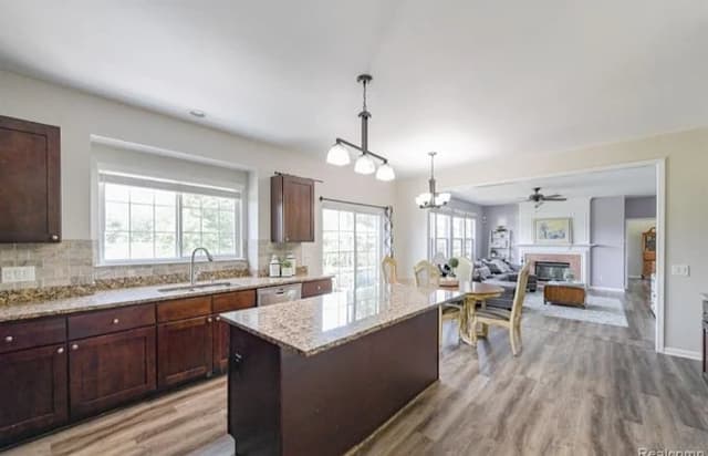 White Chooz Painters logo with blue background placeholder for paintig company logos