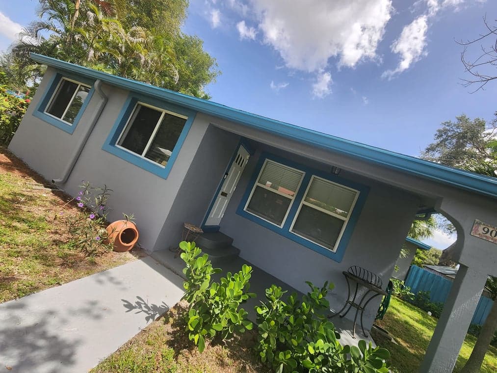 Big Family Painting Co gallery image 2