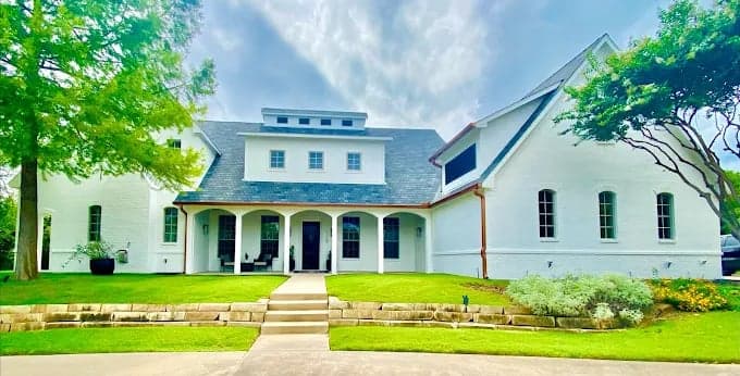 TJ's Professional Painting and Construction LLC gallery image 4