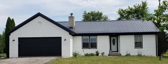 White Chooz Painters logo with blue background placeholder for paintig company logos