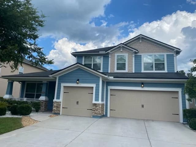 White Chooz Painters logo with blue background placeholder for paintig company logos