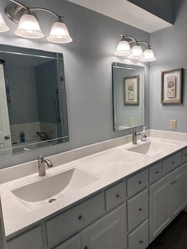 White Chooz Painters logo with blue background placeholder for paintig company logos