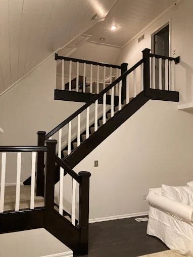 White Chooz Painters logo with blue background placeholder for paintig company logos