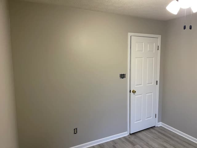 White Chooz Painters logo with blue background placeholder for paintig company logos