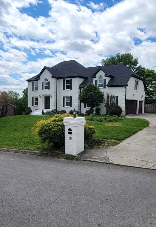 Cutting Edge Painting of Knoxville gallery image 1