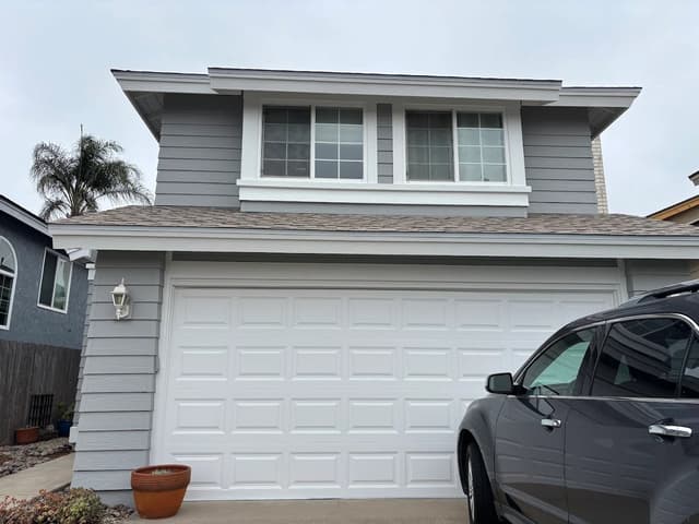 White Chooz Painters logo with blue background placeholder for paintig company logos