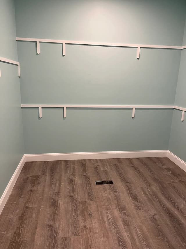 White Chooz Painters logo with blue background placeholder for paintig company logos