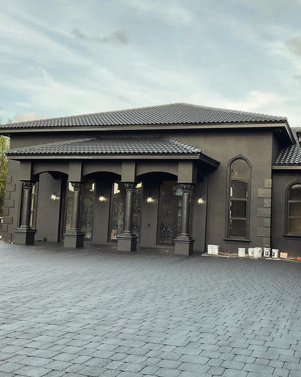 White Chooz Painters logo with blue background placeholder for paintig company logos