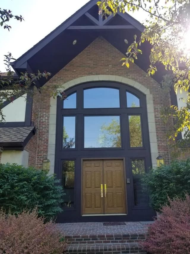 White Chooz Painters logo with blue background placeholder for paintig company logos