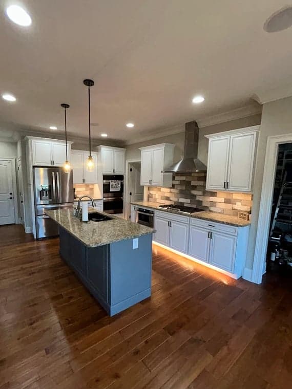 Cutting Edge Painting of Knoxville gallery image 3