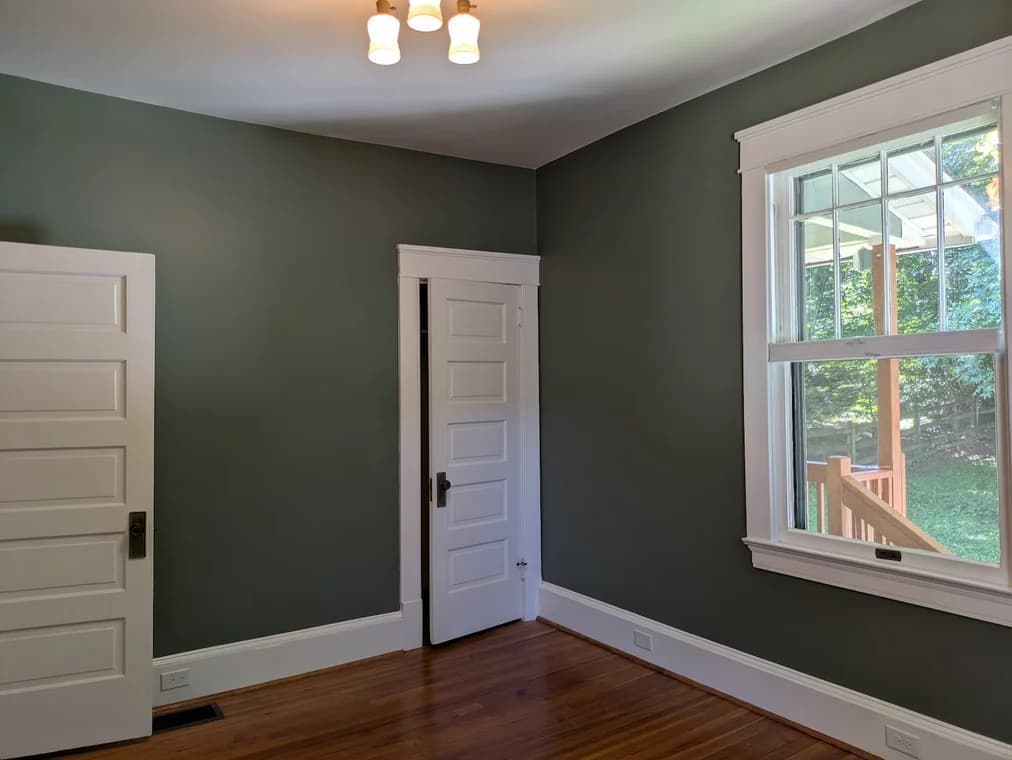 Grey's Painting gallery image 1