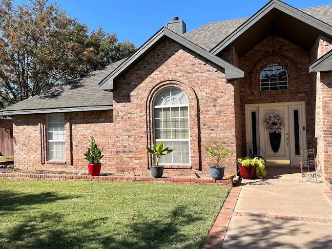 Alvarez Painting gallery image 1