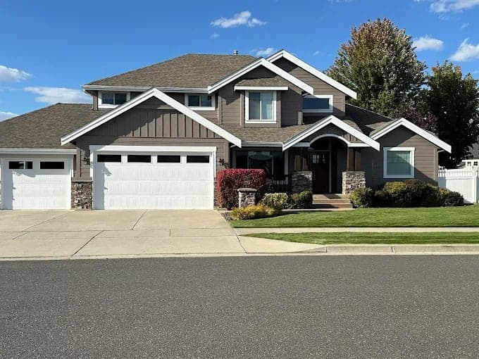 Panamera Painting gallery image 2