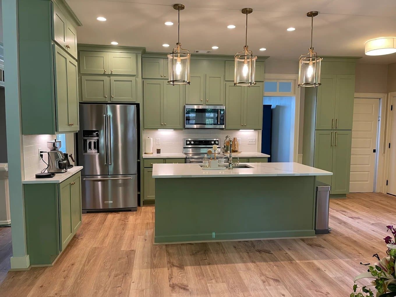 Revive Pro Painting gallery image 1