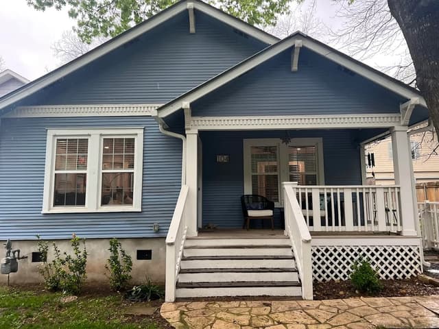 White Chooz Painters logo with blue background placeholder for paintig company logos