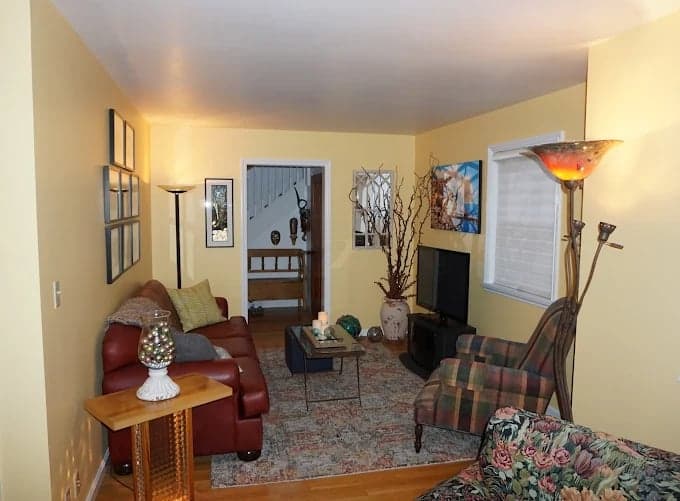 AV PAINTING gallery image 4