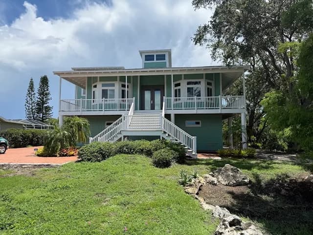 White Chooz Painters logo with blue background placeholder for paintig company logos