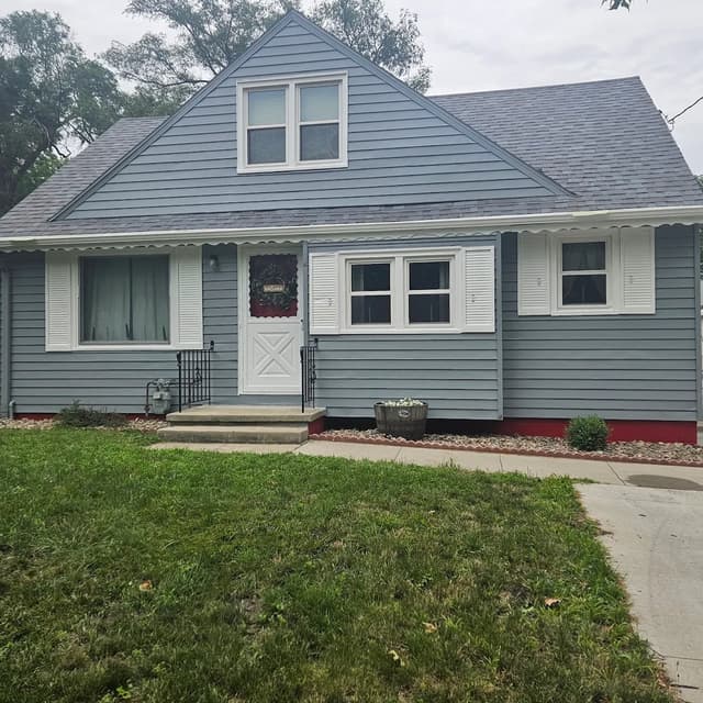 White Chooz Painters logo with blue background placeholder for paintig company logos