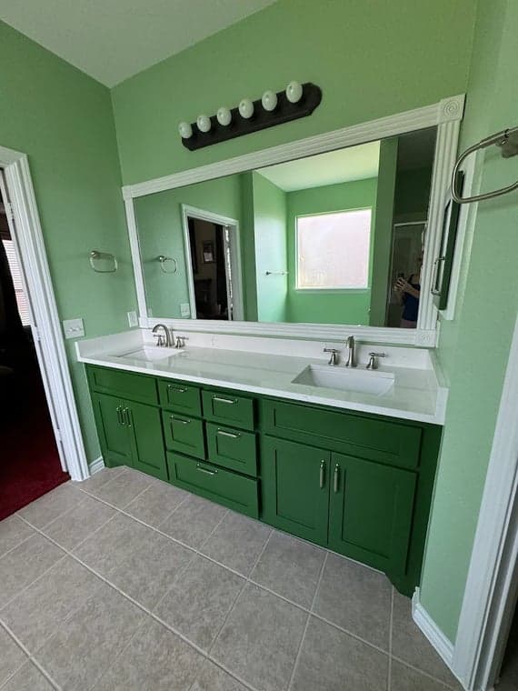 White Chooz Painters logo with blue background placeholder for paintig company logos