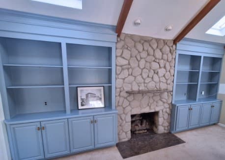 White Chooz Painters logo with blue background placeholder for paintig company logos