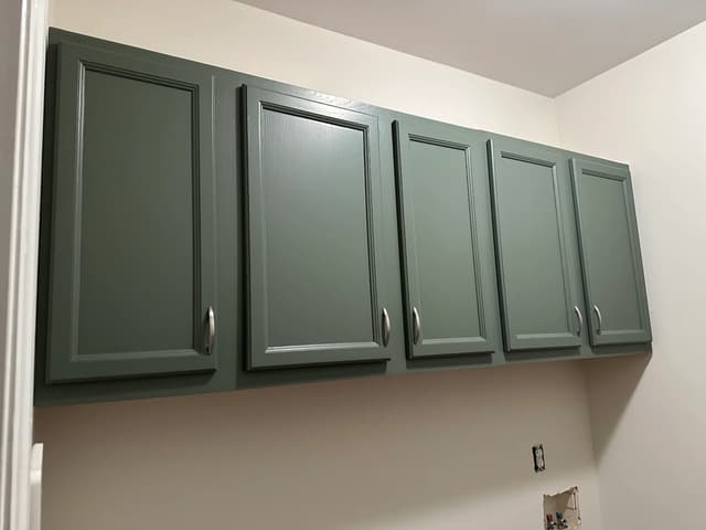 White Chooz Painters logo with blue background placeholder for paintig company logos