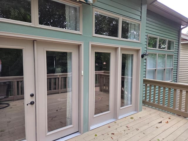 White Chooz Painters logo with blue background placeholder for paintig company logos