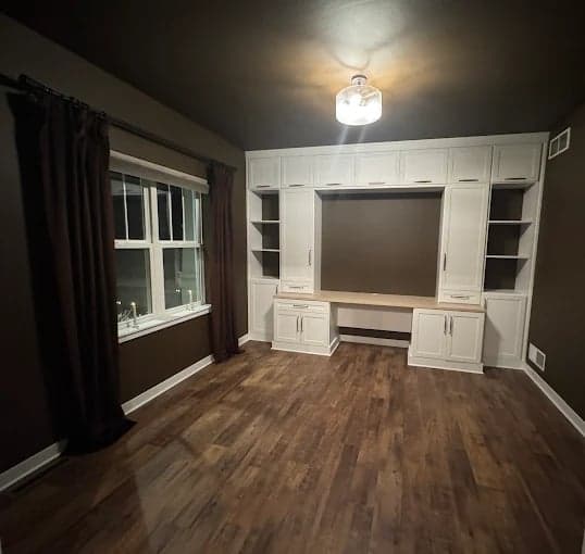 Full Service Painting gallery image 1