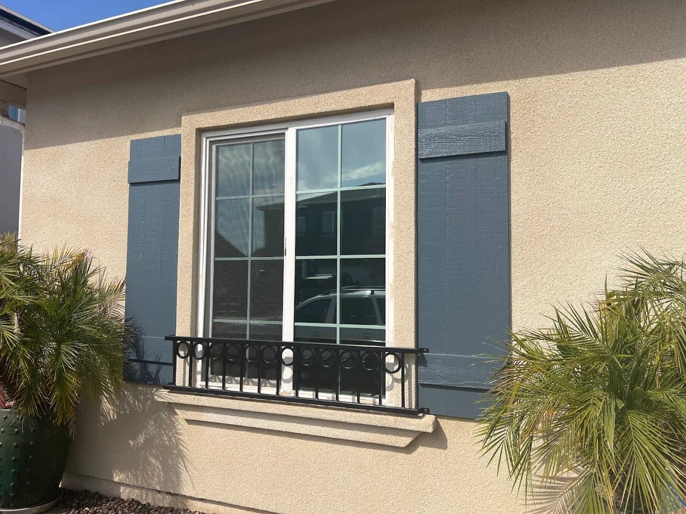 Gold Eagle Painting gallery image 4